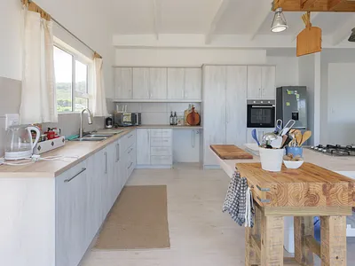 4 Bedroom House For Sale in Suiderstrand - cJN5.webp