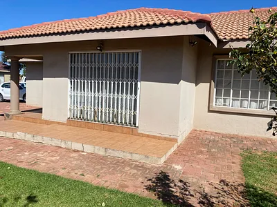 3 Bedroom House To Rent in Kriel - img