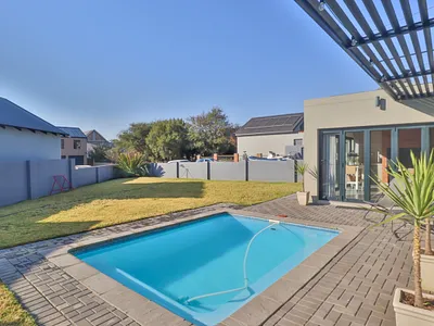4 Bedroom House To Rent in Hartbeespoort - KTzN.webp