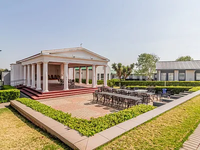 2 Bedroom Apartment For Sale in Edenvale - img