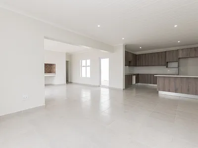3 Bedroom House For Sale in Velddrif - img