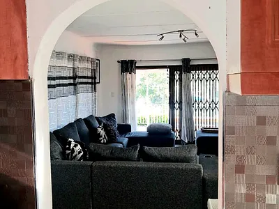 2 Bedroom Apartment To Rent in Durban - SQD3.webp