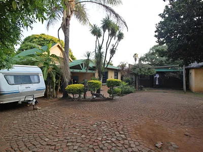 3 Bedroom House For Sale in Germiston - ivp7.webp