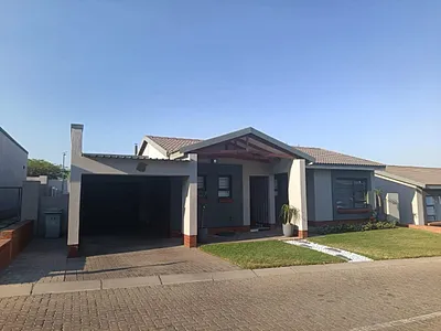 3 Bedroom Townhouse To Rent in Rustenburg - img
