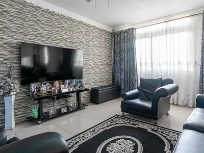3 Bedroom Apartment For Sale in Amanzimtoti - 2goF.webp