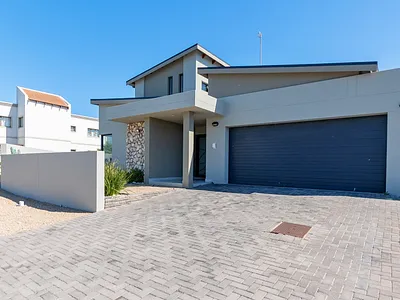 3 Bedroom House To Rent in Langebaan - img