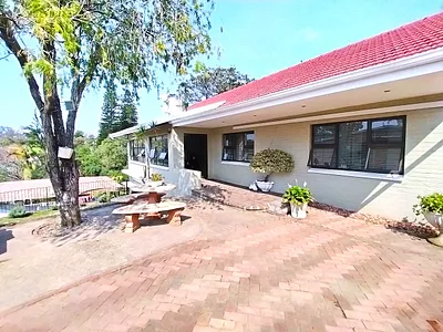 4 Bedroom House For Sale in Durban - OvdE.webp