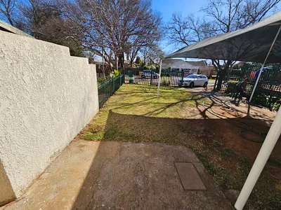 2 Bedroom Townhouse To Rent in Klerksdorp - img