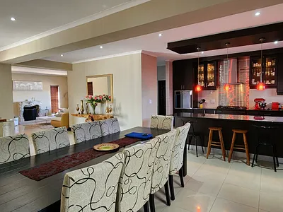 4 Bedroom House For Sale in Blouberg - PxWQ.webp