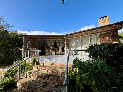 3 Bedroom House For Sale in Hermanus - 71nG.webp
