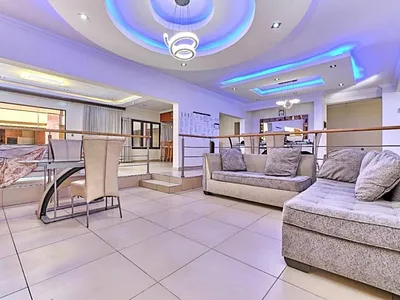 4 Bedroom House For Sale in Johannesburg - 0qam.webp