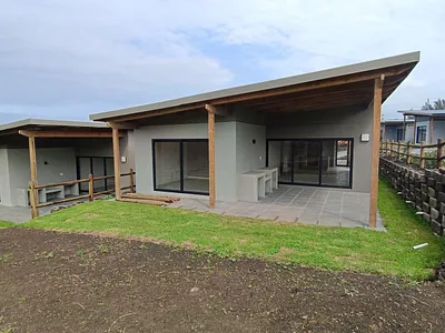 3 Bedroom Townhouse For Sale in Ballito - img