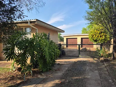 3 Bedroom House For Sale in Vredefort - img