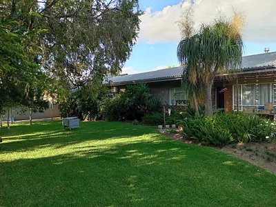 4 Bedroom House For Sale in Newcastle - tEWi.webp