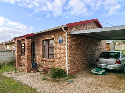 2 Bedroom House For Sale in Despatch - img
