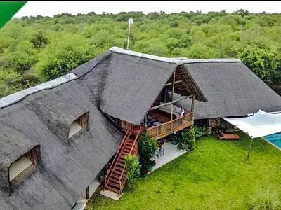 5 Bedroom House For Sale in Marloth Park - xaqA.webp