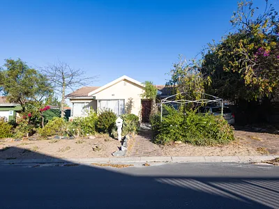 3 Bedroom House For Sale in Kraaifontein - j3HN.webp