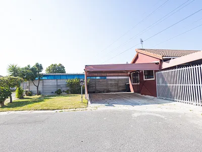2 Bedroom House For Sale in Kuils River - ZY61.webp