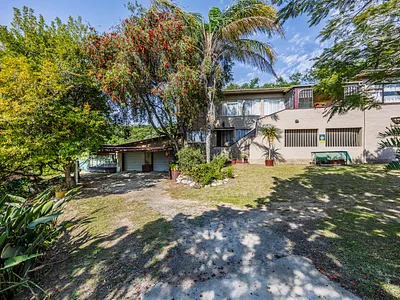 3 Bedroom House For Sale in East London - Z1TZ.webp