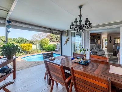 3 Bedroom Townhouse For Sale in Durban North - yezp.webp