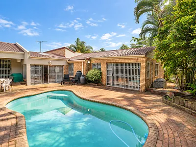 4 Bedroom House For Sale in East London - wfFe.webp