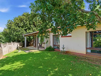 3 Bedroom House To Rent in Amanzimtoti - MF3G.webp