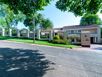 4 Bedroom House For Sale in Pretoria - T4Oz.webp