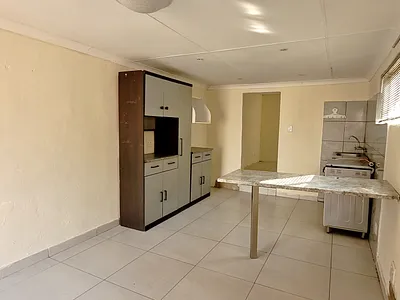 1 Bedroom Apartment To Rent in Germiston - BThr.webp