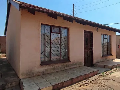 2 Bedroom House For Sale in Rustenburg - xowz.webp