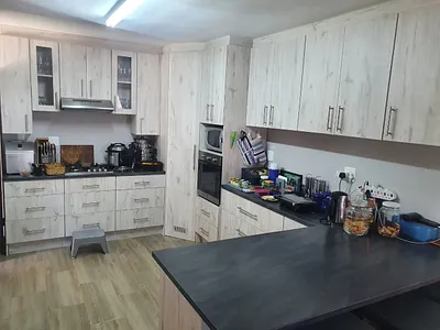 2 Bedroom House To Rent in Jeffreys Bay - img