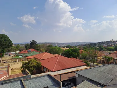 2 Bedroom Apartment For Sale in Johannesburg - D6k3.webp