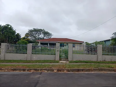 3 Bedroom House For Sale in East London - 3K1b.webp