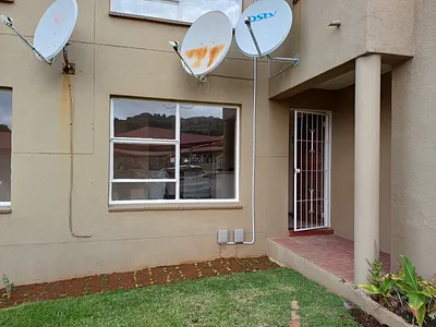 2 Bedroom Townhouse To Rent in Johannesburg - JEIY.webp