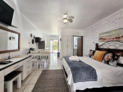 2 Bedroom Apartment For Sale in St Lucia - hZ1i.webp