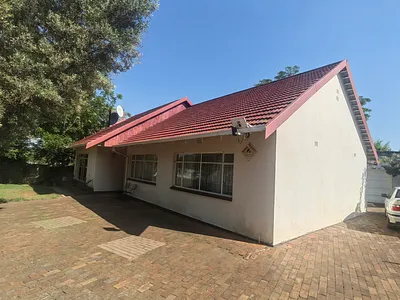 3 Bedroom House For Sale in Nigel - tKOc.webp