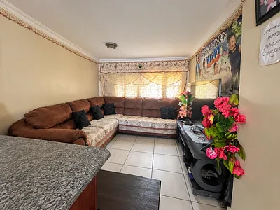 2 Bedroom Apartment For Sale in Brits - EH9p.webp