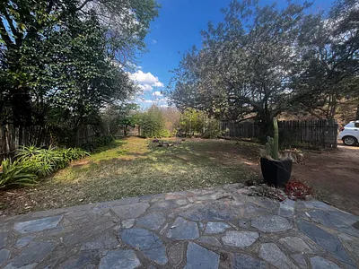 3 Bedroom Apartment To Rent in Sandton - LnuV.webp