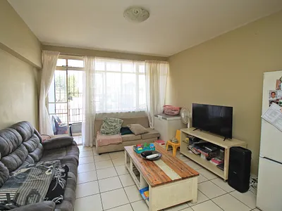 2 Bedroom Apartment For Sale in Germiston - mQyT.webp