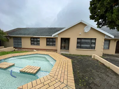 4 Bedroom House For Sale in East London - NAHa.webp
