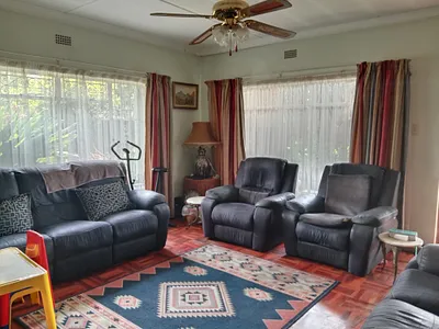 3 Bedroom House For Sale in Alberton - 7LOz.webp