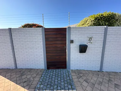 3 Bedroom House To Rent in Cape Town - img