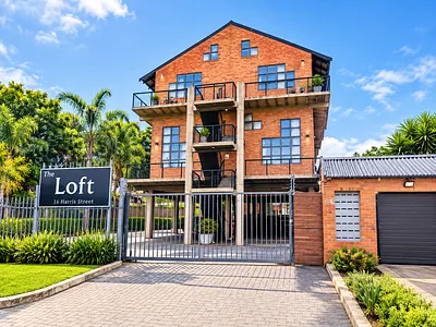 1 Bedroom Apartment For Sale in Port Elizabeth - 0SVq.webp