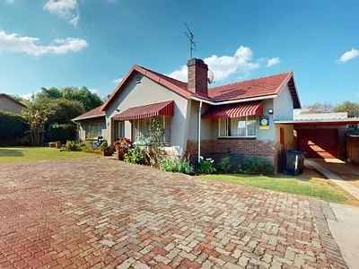 3 Bedroom House For Sale in Germiston - f2GG.webp