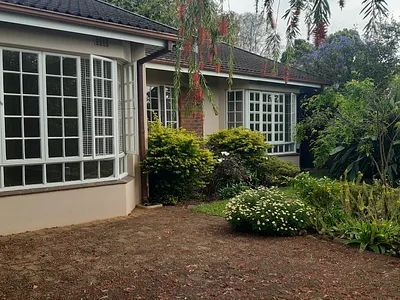 3 Bedroom Townhouse To Rent in Kloof - img