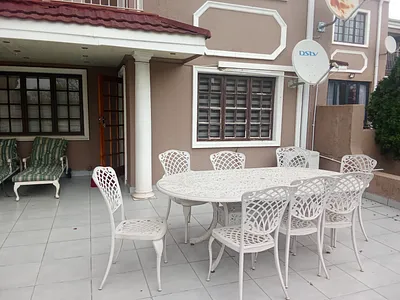 2 Bedroom Apartment For Sale in Vereeniging - Rw7S.webp