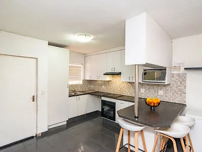 2 Bedroom Apartment For Sale in Roodepoort - k6mj.webp