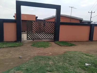 2 Bedroom House For Sale in Vanderbijlpark - nHrE.webp