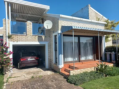3 Bedroom House To Rent in Jeffreys Bay - Goxp.webp