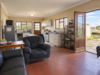 4 Bedroom House For Sale in Bredasdorp - 0wj5.webp
