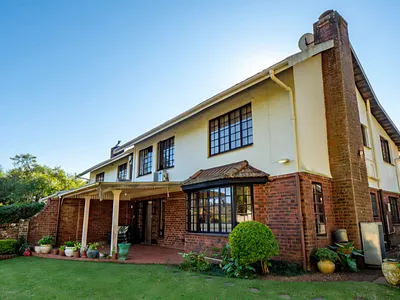 4 Bedroom Townhouse To Rent in Hillcrest - Rvwt.webp